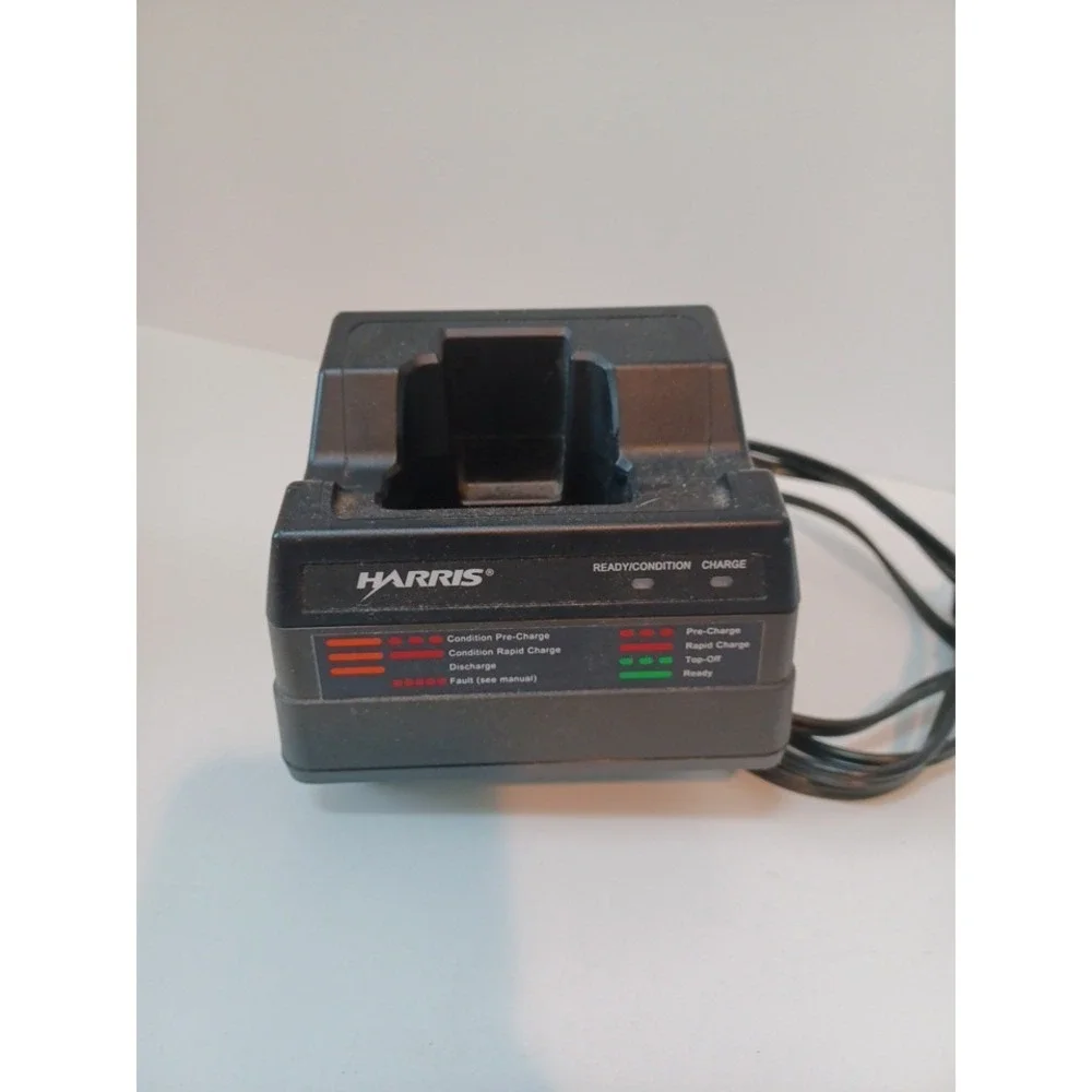 M/A-Com‎ CH-104560-026 - Tri-Chemistry Rapid Single Battery Charger